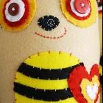 BOObeloobie Bumble the Bee ..
